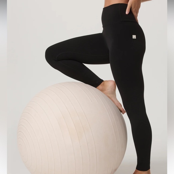 Vuori Pants - Vuori Women’s AllTheFeels Black Legging Small